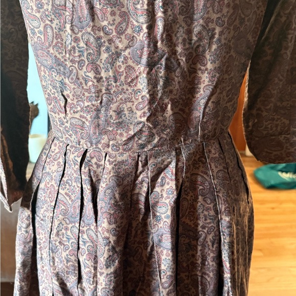 Vintage 60’s Brown Paisley Dress with pockets - Picture 7 of 12